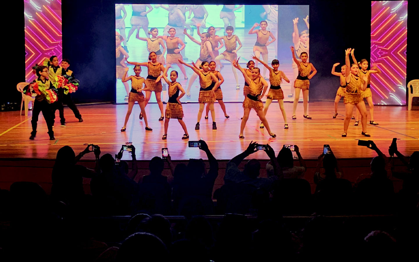 34-alquiler-de-circuito-cerrado-para-graduaciones-eventos-escuelas-eventos-tampico