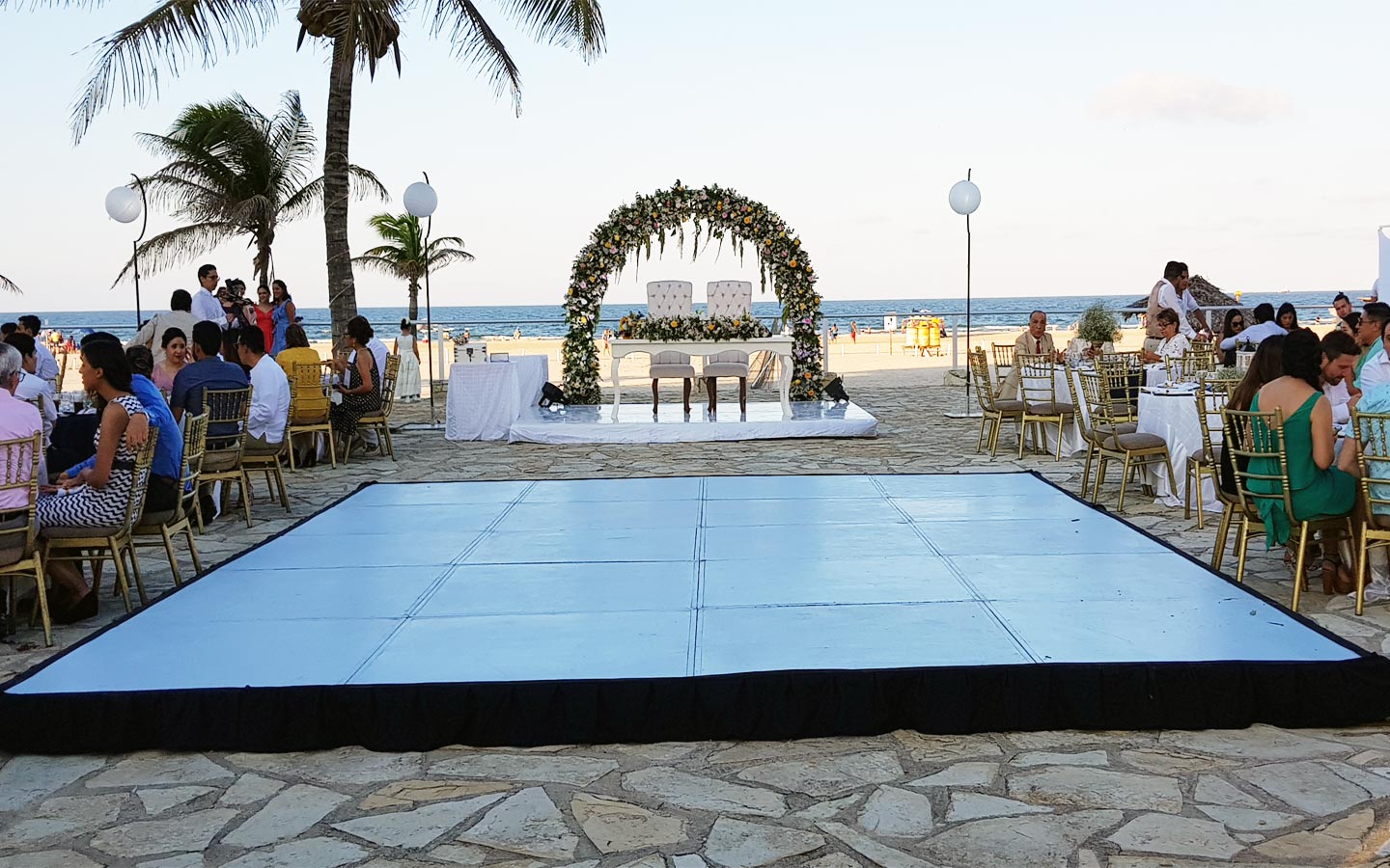 78-renta-de-escenografias-fiestas-tematicas-eventos-bodas-y-xv-anos-tampico