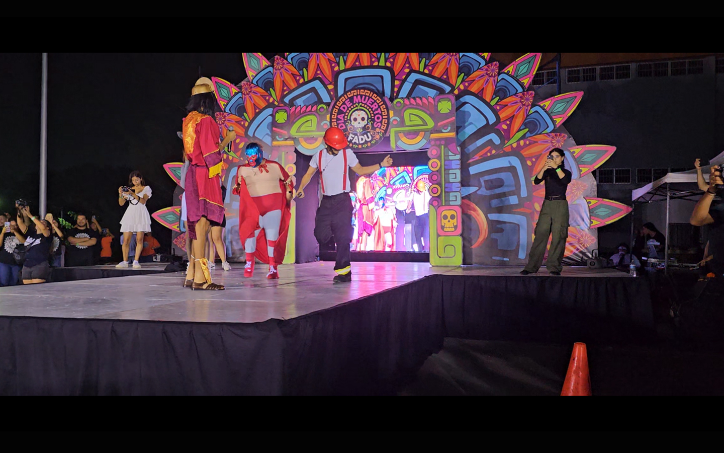 86-donde-fabrican-escenografias-para-eventos-escolares-escuelas-en-tampico