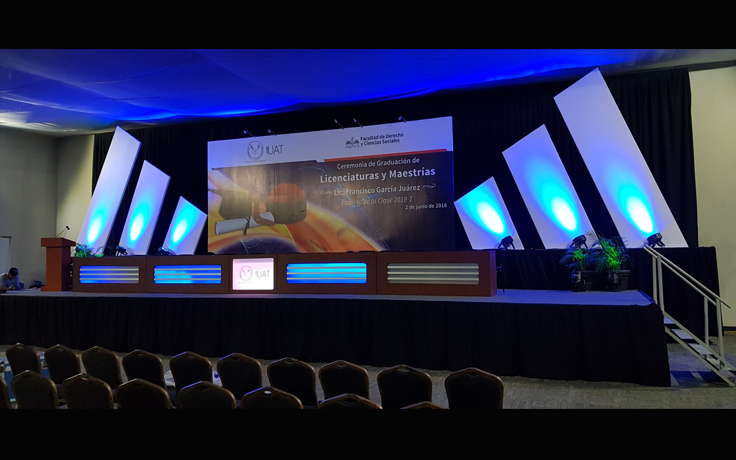 12-Donde-rentan-Tarimas-Escenarios-Estrados-Entarimados-Templetes-para-Eventos-Centro-de-Convencios-en-Tampico