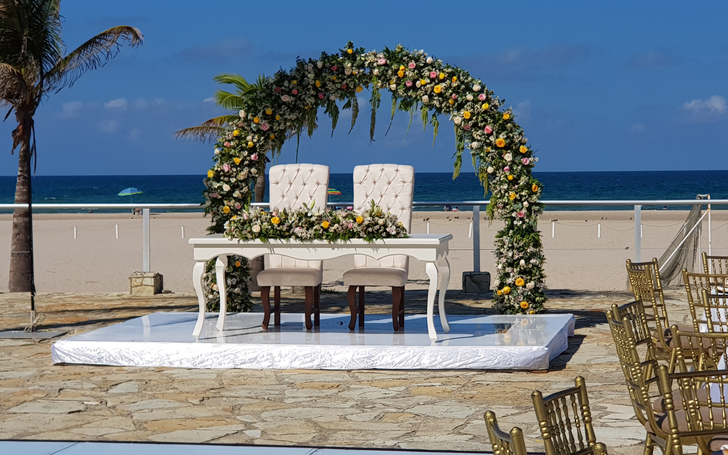 24-Quien-renta-Tarimas-para-Mesa-de-Novios-Entarimados-Estrados-Templetes-para-Eventos-Fiestas-en-Tampico