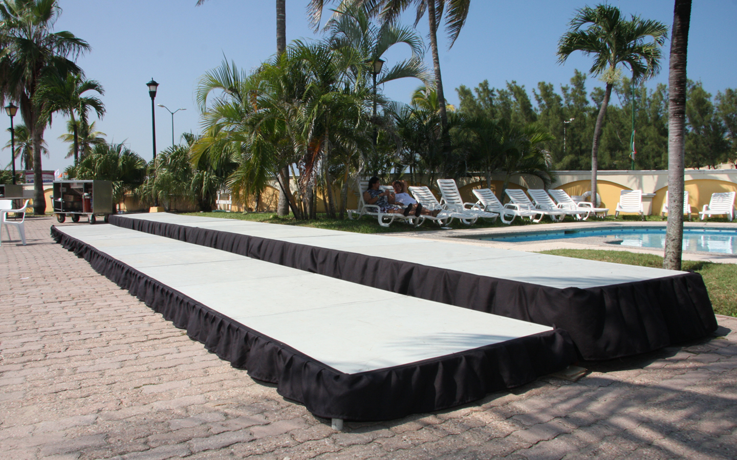 42-Donde-rentan-Tarimas-para-fotografías-Escenarios-Estrados-Entarimados-Templetes-–para-Eventos-en-Tampico