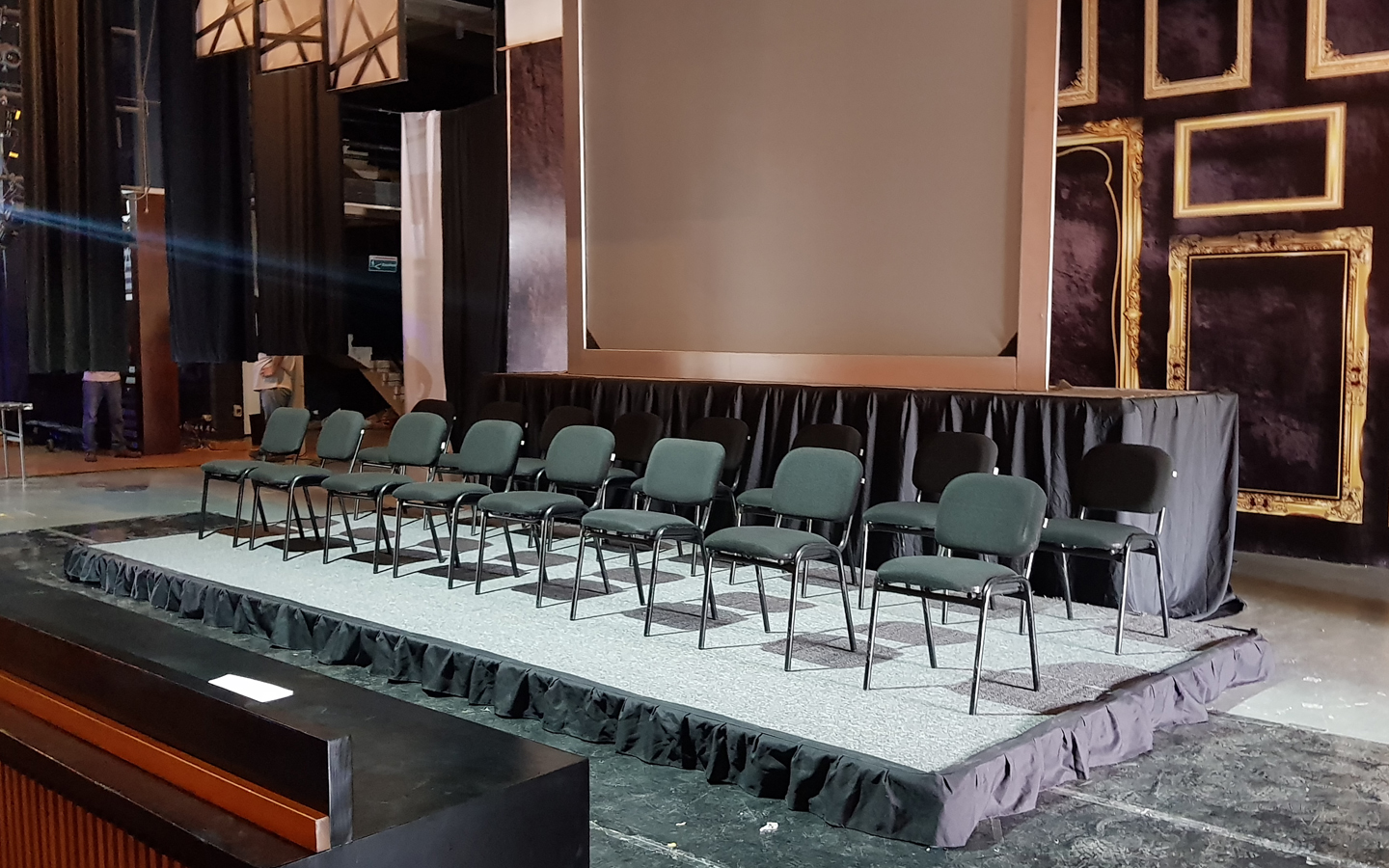 48-Renta-de-Tarimas-en-Tampico-Escenarios-Entarimados-Estrados-Escenarios-Templetes-para-Eventos