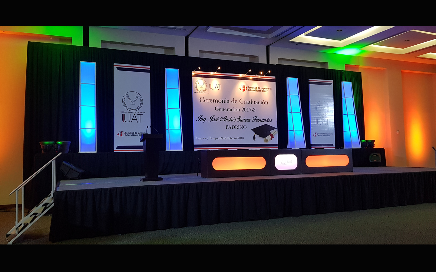 51-Renta-de-Tarimas-Entarimados-Estrados-Escenarios-Templetes-para-Eventos-Conferencias-Congresos-Convenciones-en-Tampico