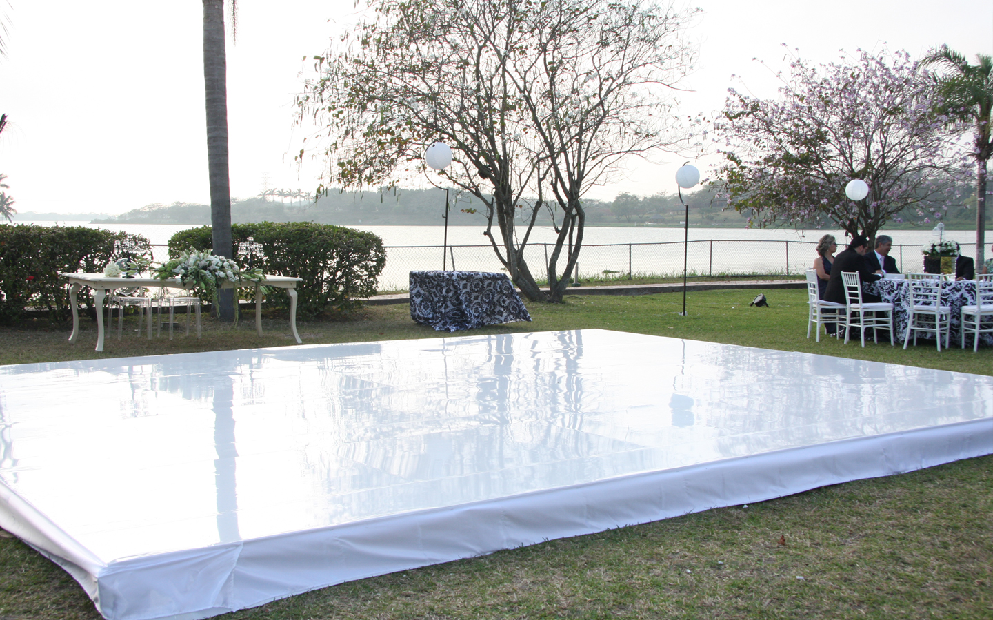 53-Donde-rentar-Pistas-de-Baile-Tarimas-para-Fiestas-Eventos-en-Tampico