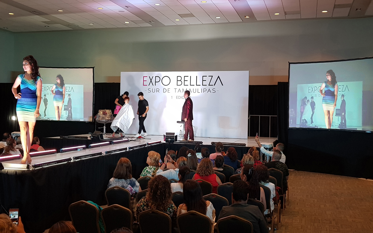 6-Renta-de-Pasarelas-Tarimas-Entarimados-Escenarios-Templetes-para-Eventos-Festivales-en-Tampico