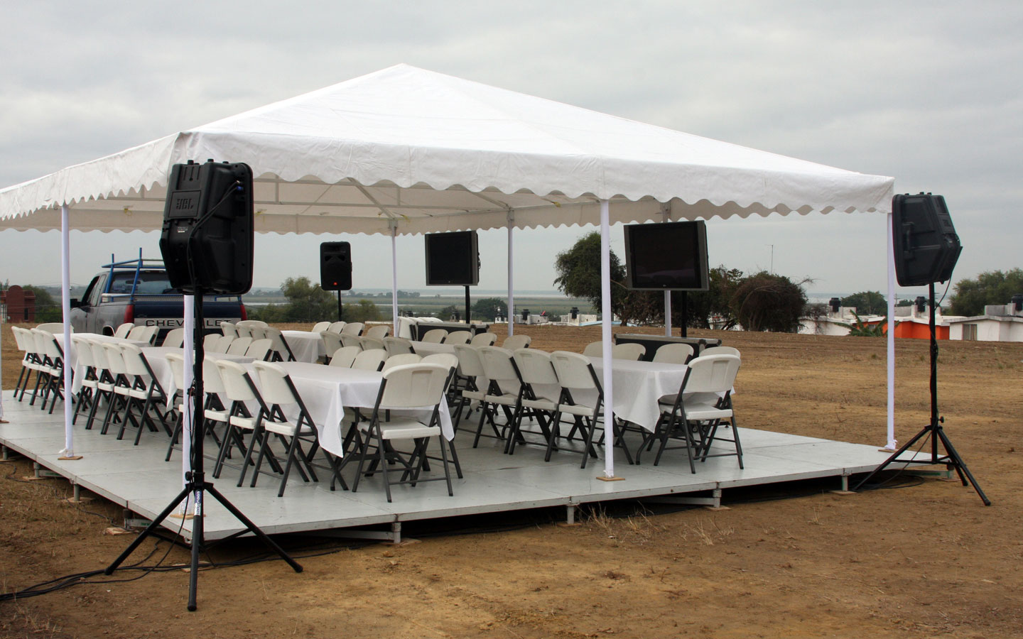 62-Donde-rentan-Tarimas-Escenarios-Estrados-Entarimados-Templetes-para-Eventos-Convenciones-en-Tampico